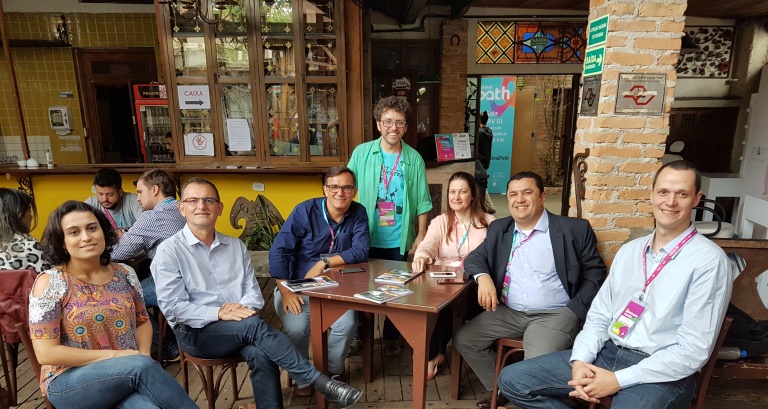 Participantes do painel sobre Internet das Coisas e agricultura: Maria Fernanda (com. IBM), Ulisses Mello, IBM; Luiz Fernando Sá, StartAgro; Clayton Melo ( curador), Omarson Costa (Netflix) e Thiago Bohn, SAP