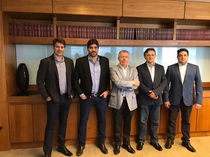 Da esq. p/ dir.: Danilo Pedrazzoli, Gustavo Herrmann e Paulo Koppert pela empresa holandesa; e Heraldo Negri e Diogo Carvalho pela BUG Agentes Biológicos (crédito: divulgação)